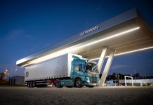 Volvo entrega primeiros caminhões elétricos no Brasil