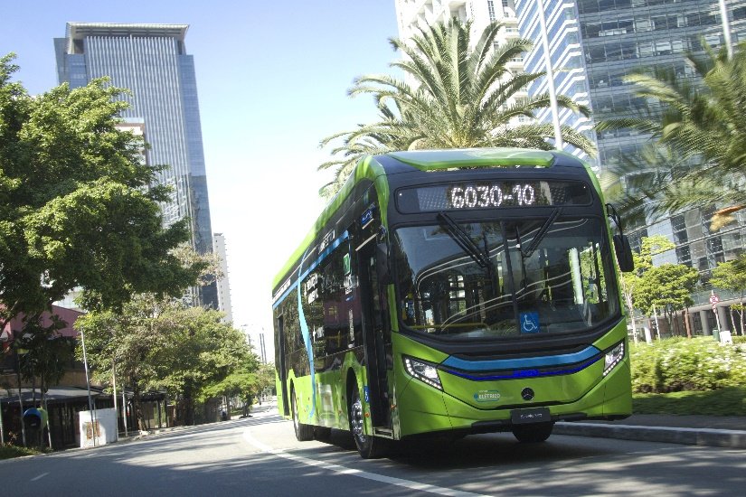 Mercedes vende mais de 400 ônibus elétricos eO500 U no país