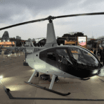 Empresas fazem transporte histórico de helicópteros para o Brasil