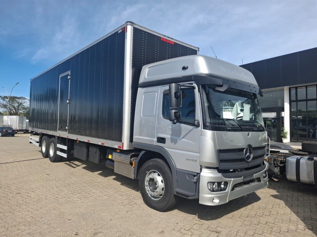 Monfredini amplia frota com mais 51 caminhões Mercedes