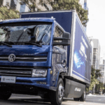 VWCO celebra cinco anos do e-Delivery e reforça avanço da eletromobilidade no transporte de cargas