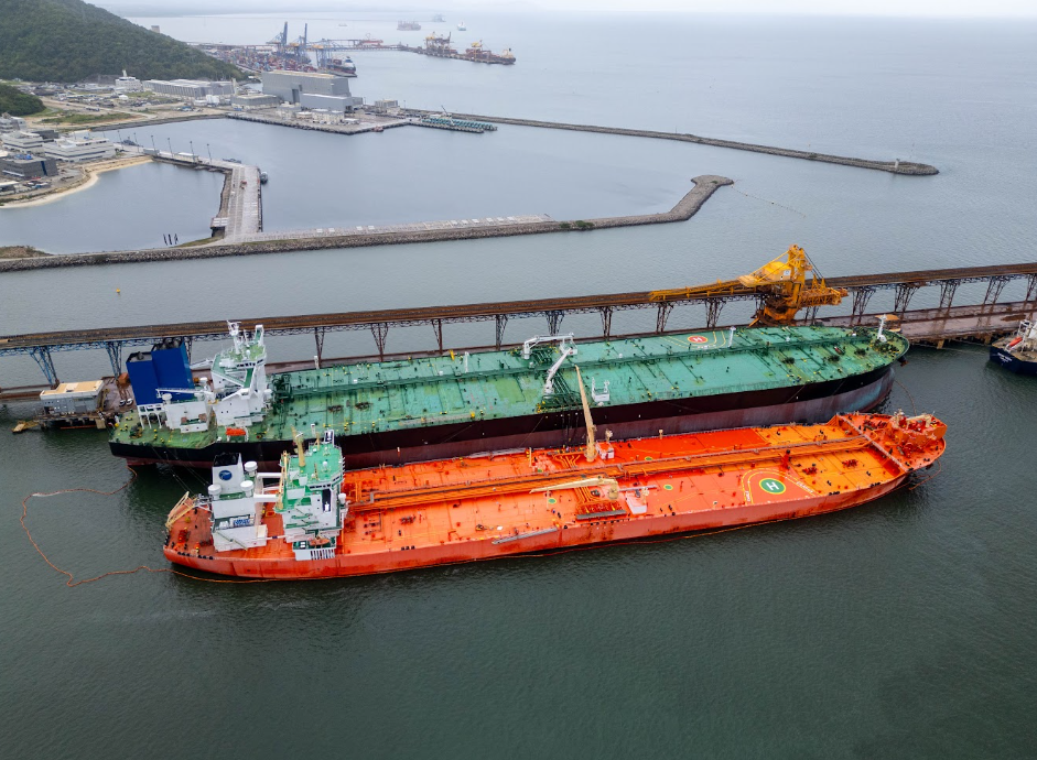 Porto Sudeste eleva capacidade de movimentação de petróleo e derivados
