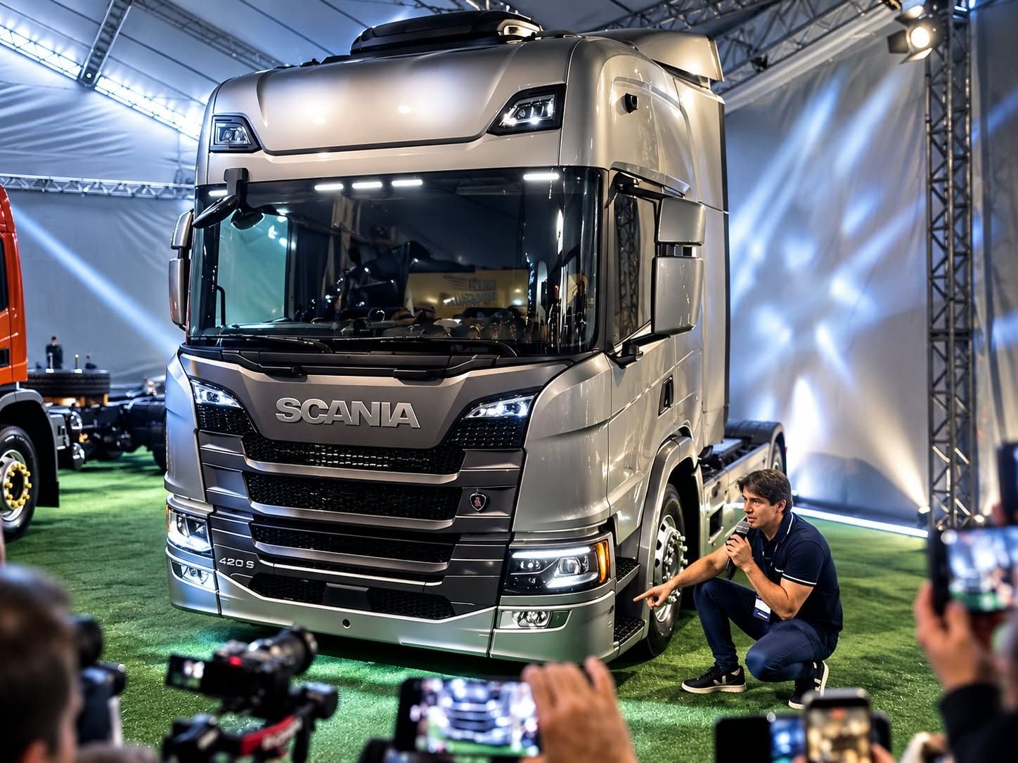 Scania prepara novidades em caminhões, serviços e sustentabilidade para a Fenatran 2026