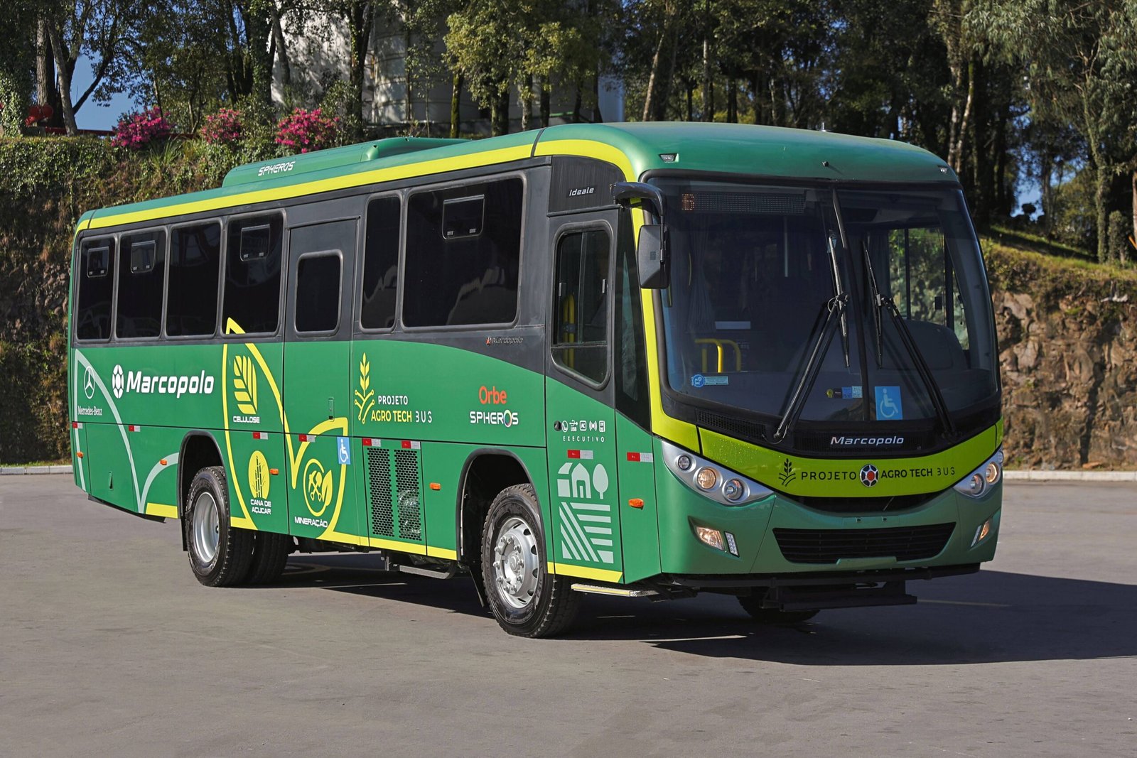 Marcopolo lança modelo para uso em operações severas
