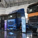 Mercedes-Benz leva lançamentos e soluções para diferentes operações de transporte à Fenatran 2026