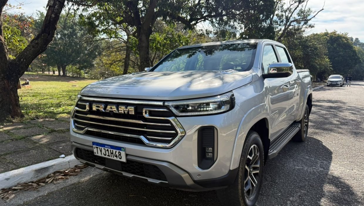 RAM Dakota